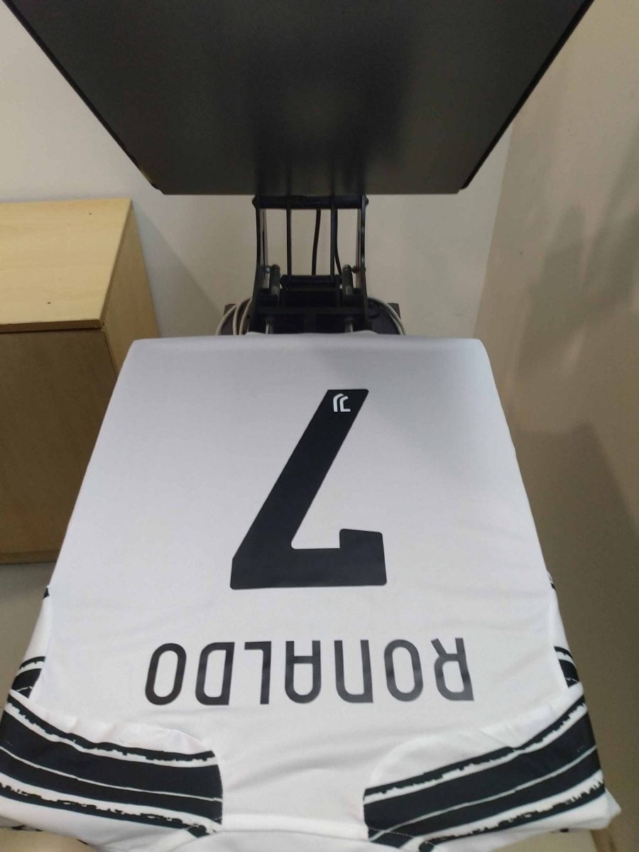Juventus-Home-Jersey-20-21-Season-Ronaldo